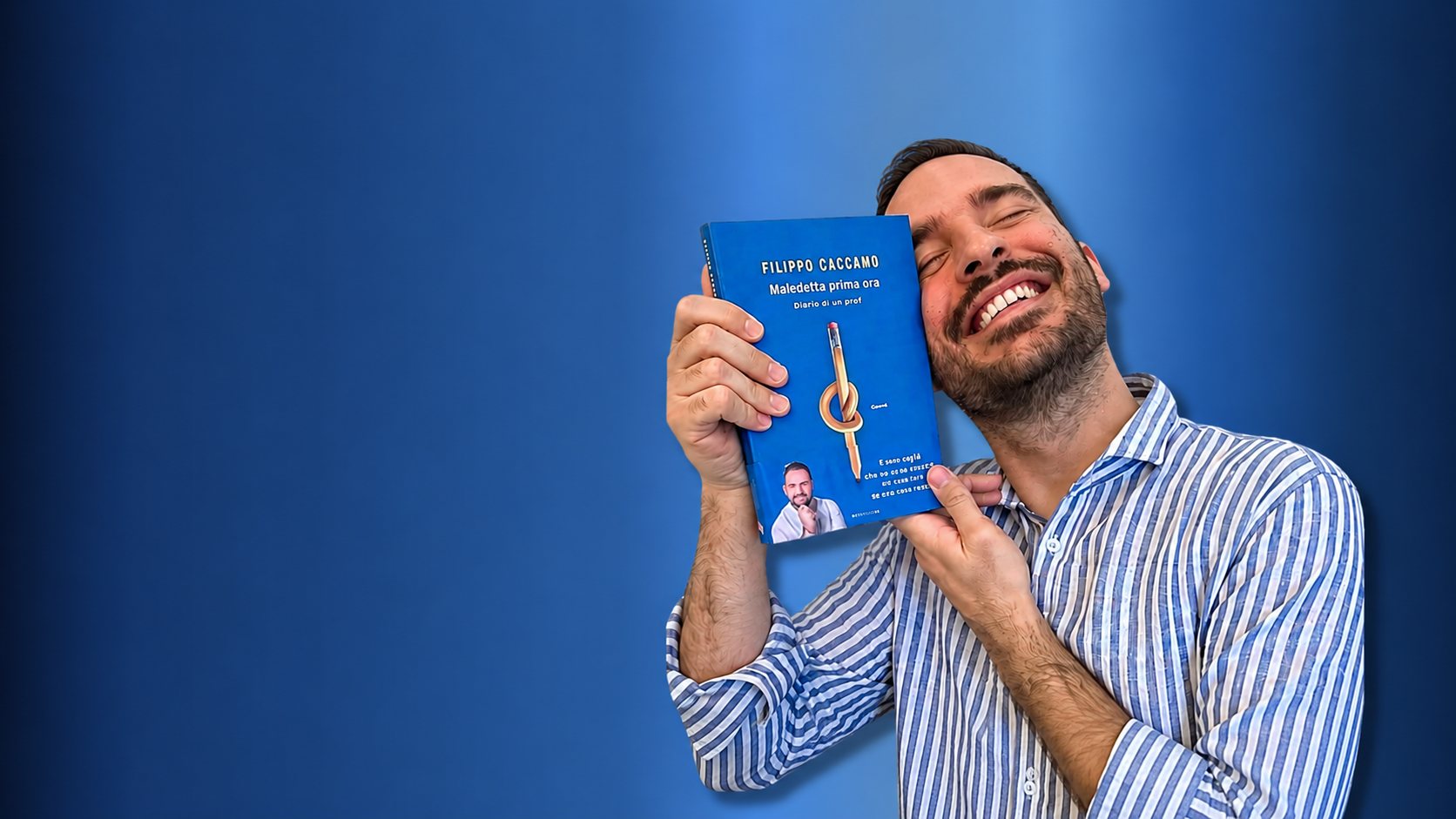 Filippo Caccamo con il suo libro «Maledetta prima ora»